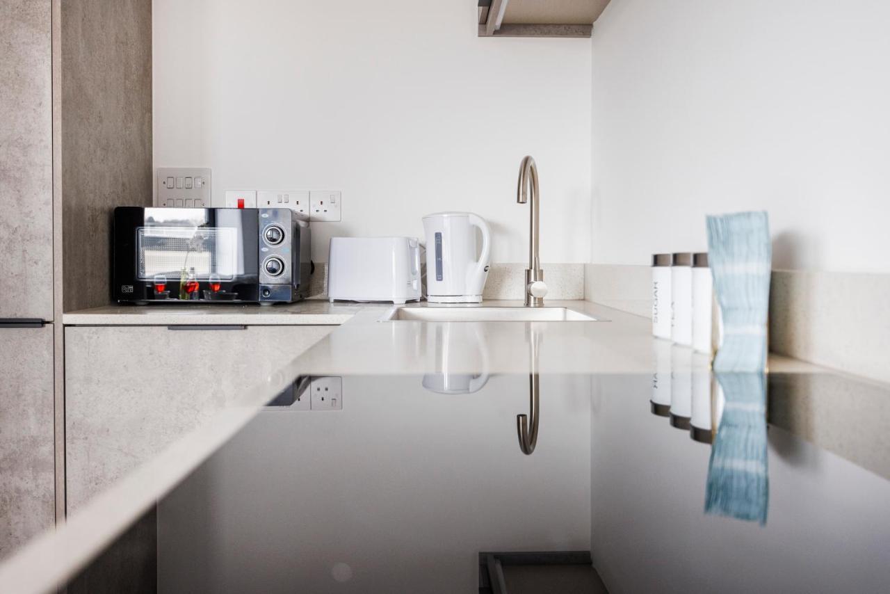 Cresta House - Modern Apartments 卢顿 外观 照片